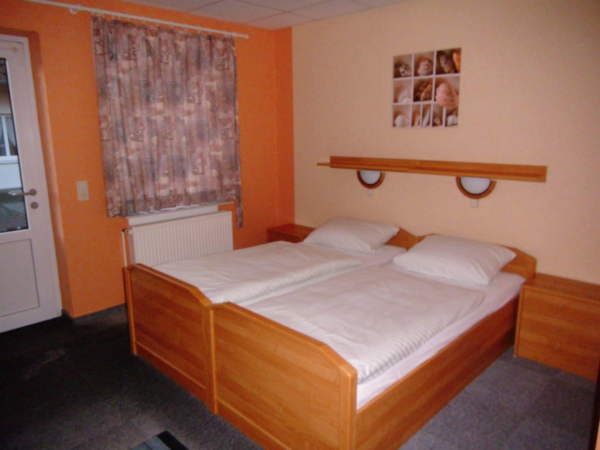 Hotel-Garni "Hof Von Hannover" Wittmund Dış mekan fotoğraf